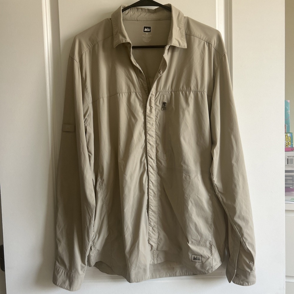 REI Men Tan Packable Long Sleeve Button Up Vented Shirt Outdoor Travel M Hiking
